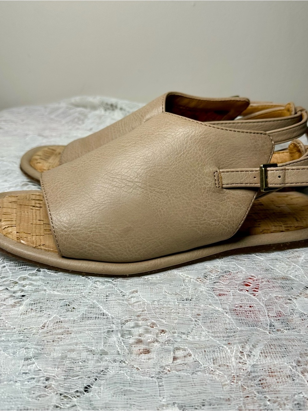 Kork-Ease Beige Leather Slingback Sandals - Picture 4 of 9